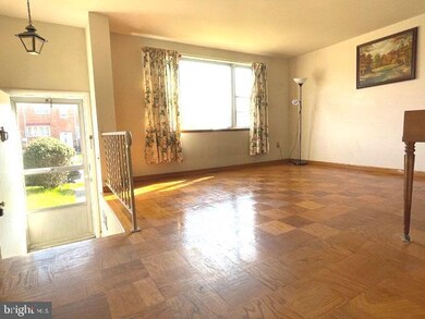 945 Regina Dr, Halethorpe, MD 21227 - photo 2