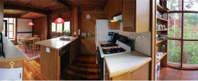 41 Pine Grove, Amherst, MA 01002 - photo 6