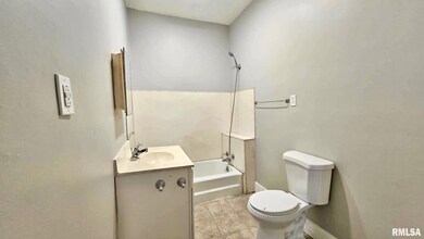 202 S Liberty St, Marion, IL 62959 - photo 6