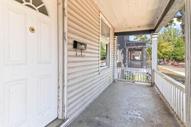 423 Stoddart Ave, Columbus, OH 43205 - photo 2