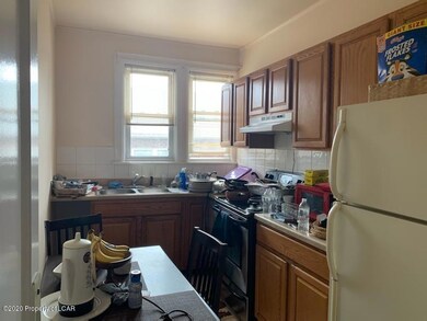 504 W Diamond Ave, Hazleton, PA 18201 - photo 3