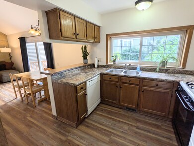 1953 Ozark Pkwy, Algonquin, IL 60102 - photo 3