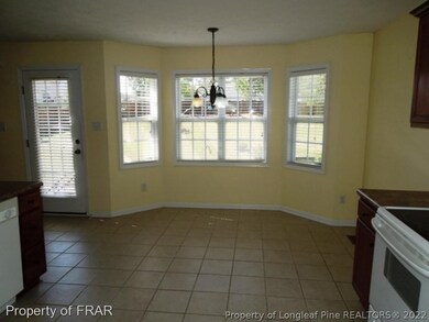 EAT IN AREA - RENTAL PHOTO