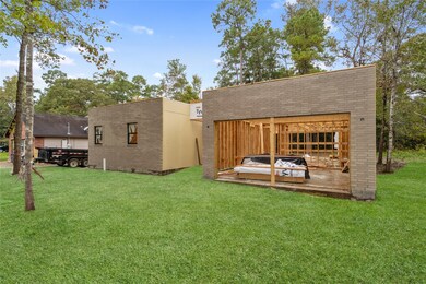 1540 Briarcliff St, Conroe, TX 77385 - photo 2