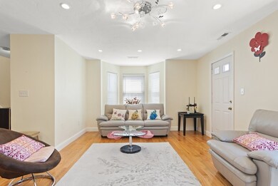 158 Quincy Shore Dr unit 89, Quincy, MA 02171 - photo 6