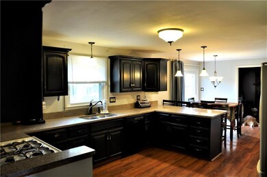 3321 Beech Dr, Columbus, IN 47203 - photo 6