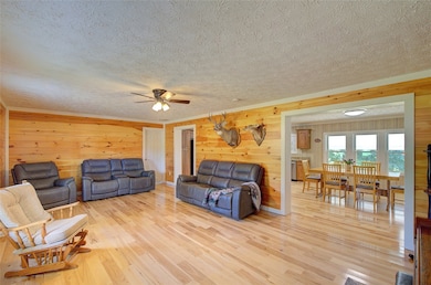 259 W Main St, Salem, SC 29676 - photo 7