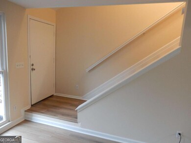 1057 Riverbend Club Dr SE, Atlanta, GA 30339 - photo 5