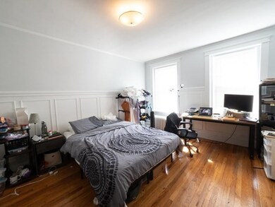 7 Devotion St unit 3, Brookline, MA 02446 - photo 4