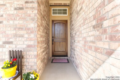 10511 Newcroft Place, Helotes, TX 78023 - photo 2