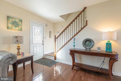 1 Twin Oaks Rd, Linthicum Heights, MD 21090 - photo 3