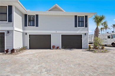 Drive in to Palm Bay Estates