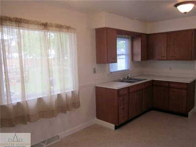 5835 Schafer Rd, Lansing, MI 48911 - photo 6