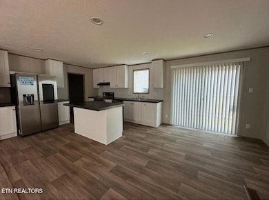 118 Loy Ln, Powell, TN 37849 - photo 6