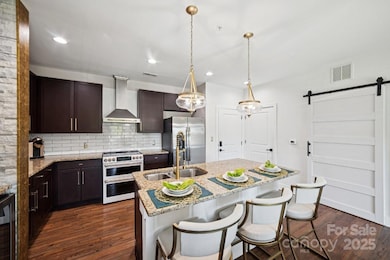 630 Calvert St unit 305, Charlotte, NC 28208 - photo 5