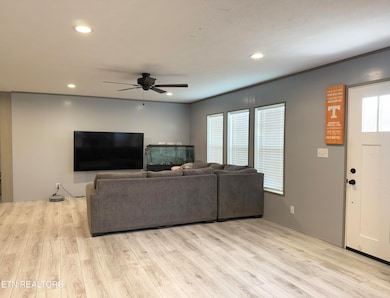 959 Barbee Rd, Jefferson City, TN 37760 - photo 3