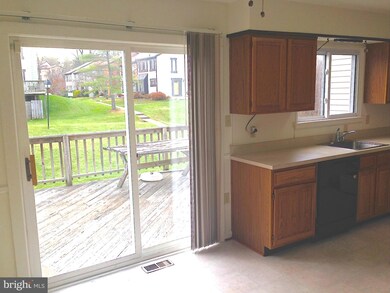 15740 Millbrook Ln, Laurel, MD 20707 - photo 7