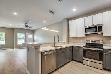 5262 Ella Blvd unit 601, Houston, TX 77018 - photo 3