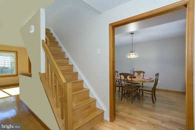 10902 Little Sparrow Place, Columbia, MD 21044 - photo 5