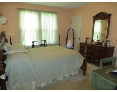 17 Puritan Ave, Worcester, MA 01604 - photo 7