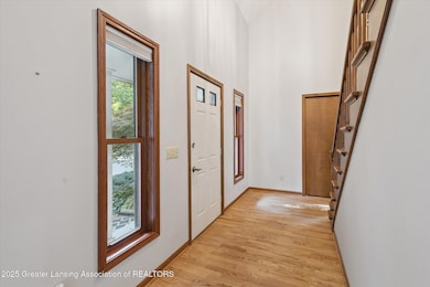 12931 Oneida Woods Trail, Grand Ledge, MI 48837 - photo 4