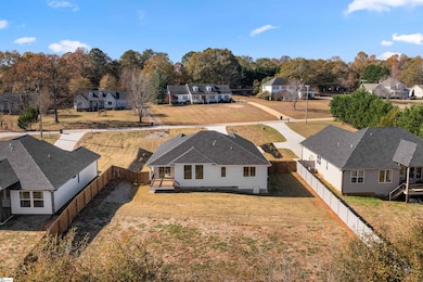 204 Tot Howell Rd, Greer, SC 29651 - photo 3