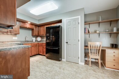 10619 Winfield Loop, Manassas, VA 20109 - photo 7