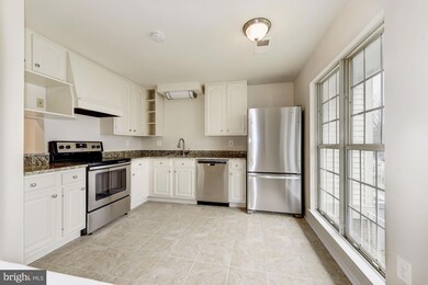 2885 Madeira Ct, Woodbridge, VA 22192 - photo 5