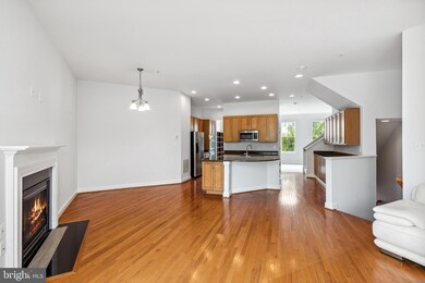 9807 Garden Ranges, Laurel, MD 20723 - photo 4