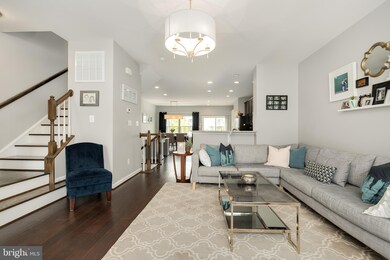 22856 Lacey Oak Terrace, Sterling, VA 20166 - photo 7