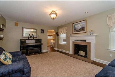 302 Copples Ln, Wallingford, PA 19086 - photo 3