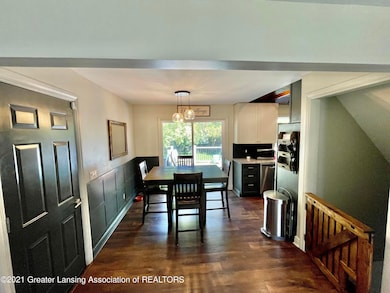 634 W Northrup St, Lansing, MI 48911 - photo 2