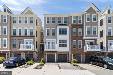 42195 Canary Grass Square, Aldie, VA 20105 - photo 2