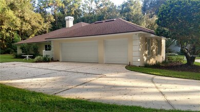 HUGE Oversized THREE CAR GARAGE ...AND a Circular 