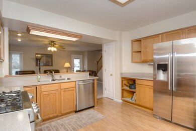 1480 Colorado Ave, Aurora, IL 60506 - photo 5