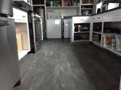 209 W 1st Ave, Elkins, AR 72727 - photo 7