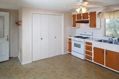 18 Swift Brook Rd, South Yarmouth, MA 02664 - photo 5