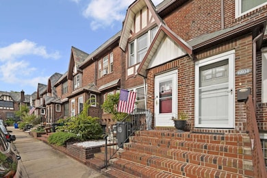 6806 Madeline Ct, Brooklyn, NY 11220 - photo 3