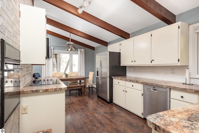 205 Westview Dr, Alma, MI 48801 - photo 7