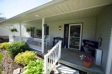 837 W Rosewood Dr, Bloomington, IN 47404 - photo 2