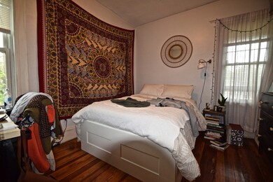 9 Mulford St unit 2, Brookline, MA 02445 - photo 4