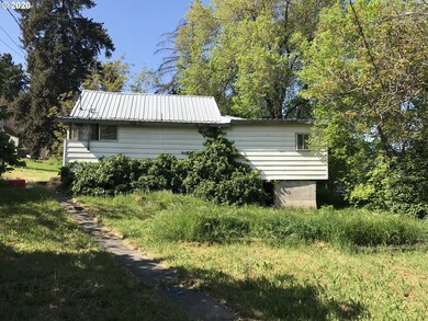 715 W 16th St, the Dalles, OR 97058 - photo 3