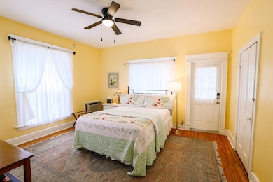 916 E Walnut St, Springfield, MO 65806 - photo 5