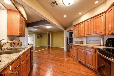 12 Kensington Dr, Bella Vista, AR 72715 - photo 6