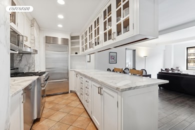 The Oliver Cromwell unit 12D, New York, NY 10023 - photo 3