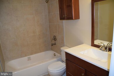 13923 Big Yankee Ln, Centreville, VA 20121 - photo 7