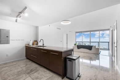 Icon Brickell Tower 1 unit 3505, Miami, FL 33131 - photo 3