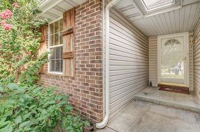 977 S Hedge Dr-27