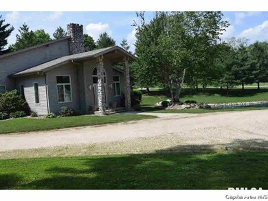 106 Leland Lake Dr, Jacksonville, IL 62650 - photo 3