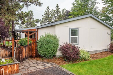 2155 NW 38th St Redmond OR-print-002-008